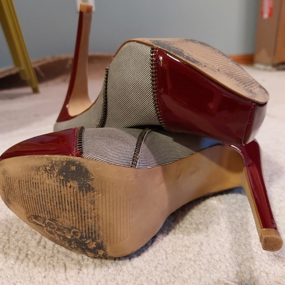 Heels. Like new, only wear couple times. - Picture 5 of 6